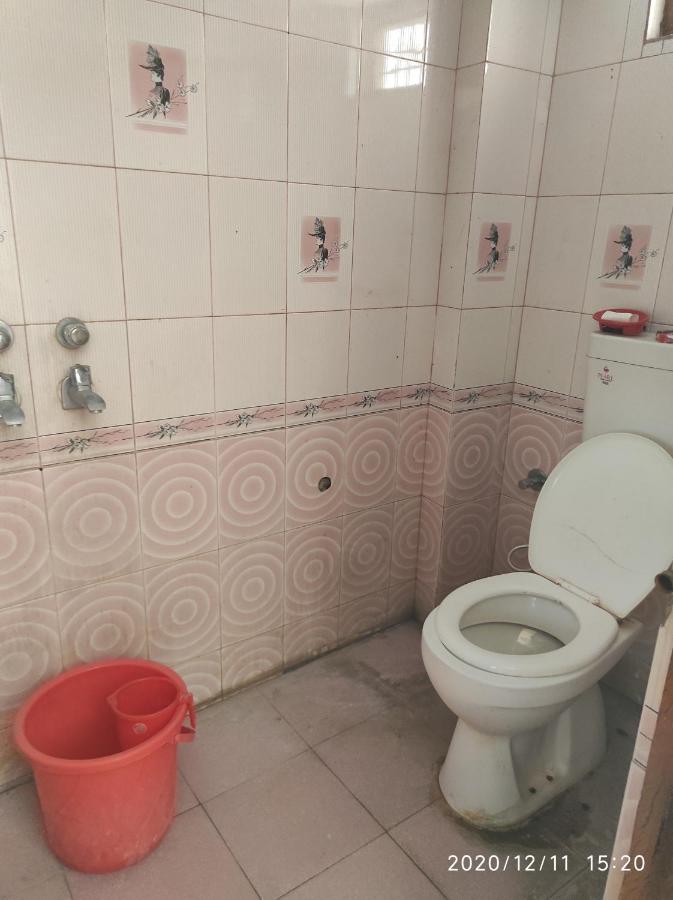 Yogi Home Stay Rishikesh Bagian luar foto